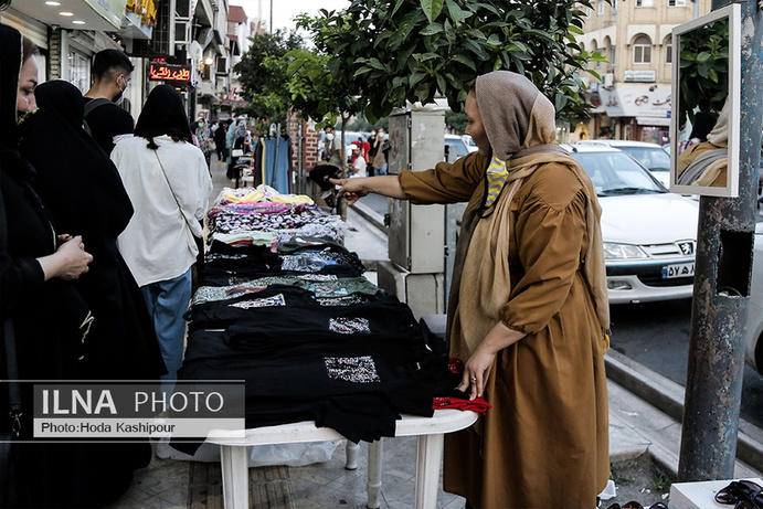 زنان سرپرست‌ خانوار عیدی می‌گیرند