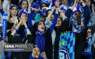فدراسیون فوتبال : عفاف زن ایرانی را در ورزشگاه به نمایش بگذارید تا این حضور ادامه‌دار باشد.