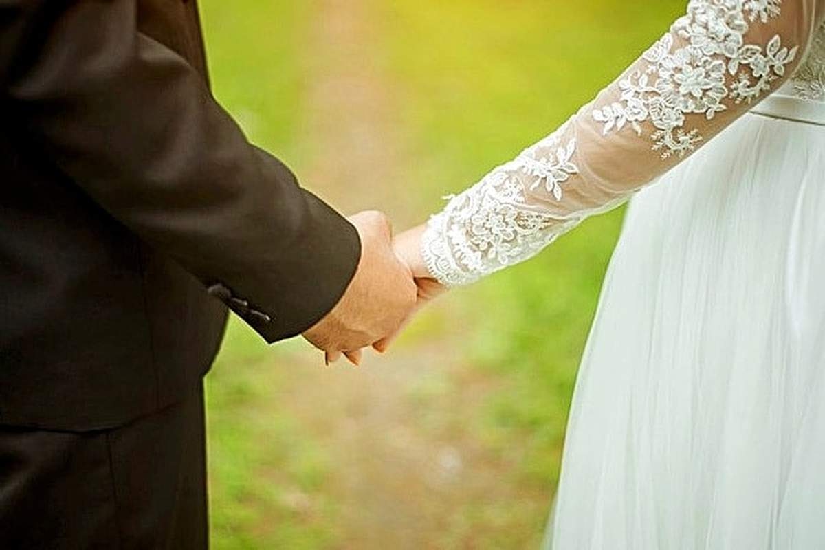 ازدواج فامیلی چه مزایا و معایبی دارد؟