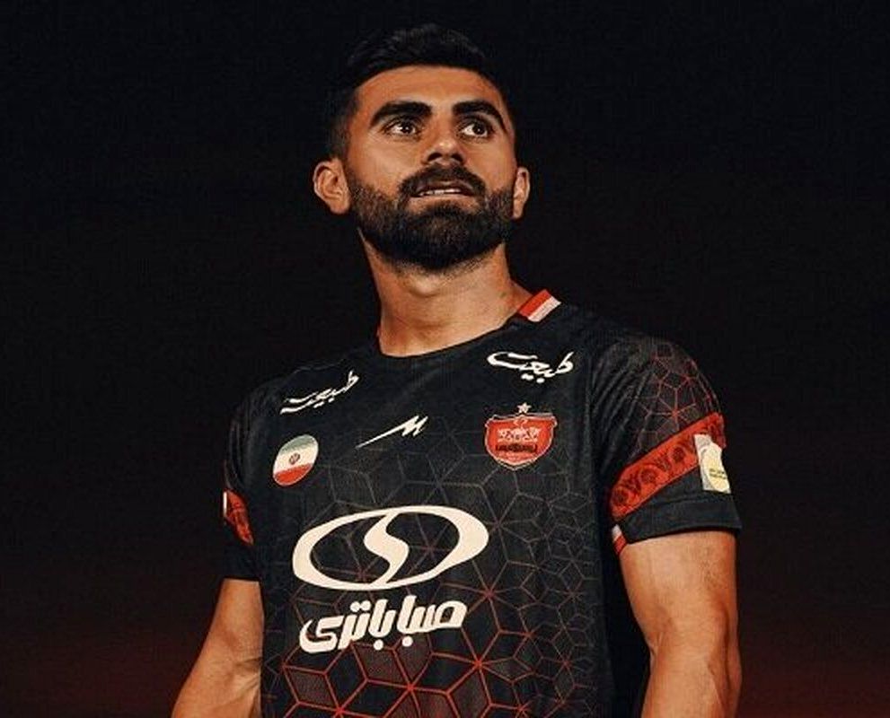  عکس | رونمایی از پیراهن جالب پرسپولیس برای تقابل با تراکتور 

