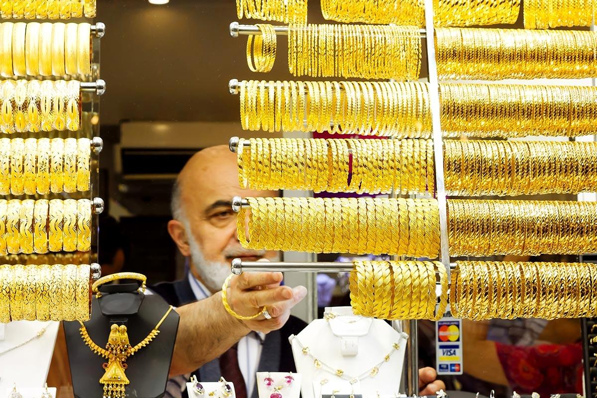 رئیس اتحادیه طلا:بازار طلا تقریبا نیمه‌تعطیل است
