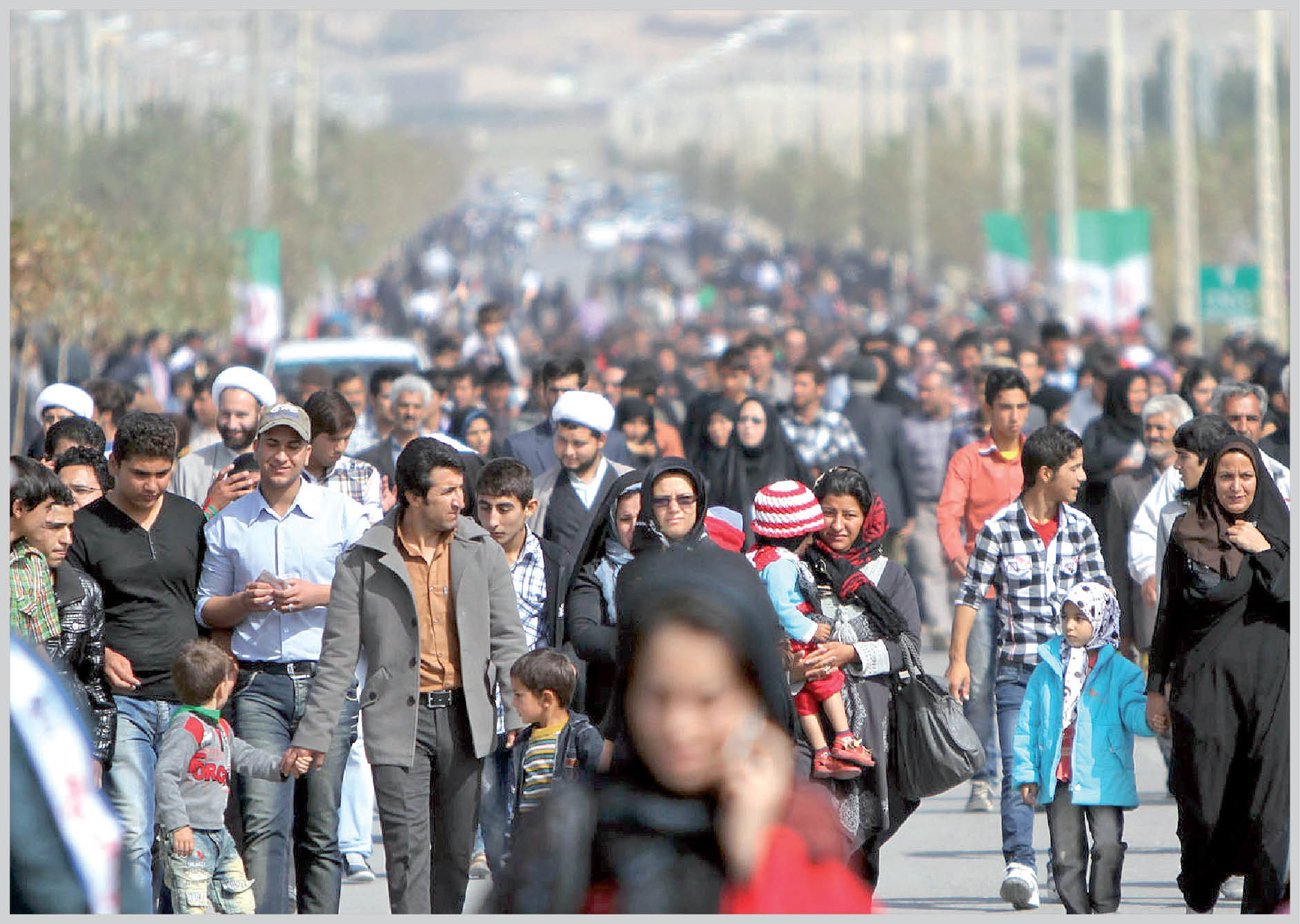 وضعیت بحرانی جمعیت جوان در ایران؛ دهه شصتی‌ها از سنین جوانی خارج شدند