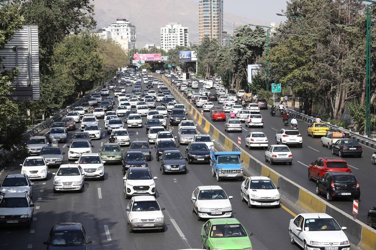 تغییر ساعت کار مترو و اتوبوس در تهران از شنبه | تغییر ساعت تردد در طرح ترافیک