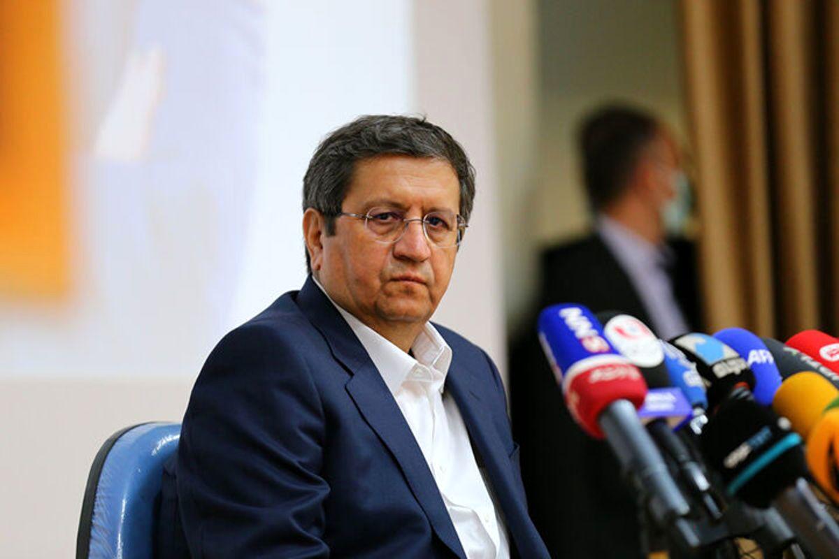همتی : دو سال است با خبر درمانی  1 میلیارد ایران آب رفت