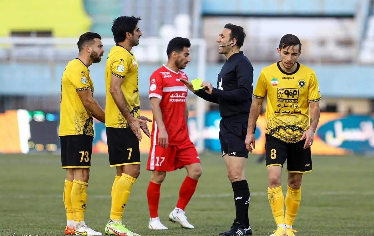 اعتراض شدید سپاهان درباره بازی فردا مقابل پرسپولیس