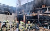 یک انبار کالا در خیابان فداییان اسلام آتش گرفت