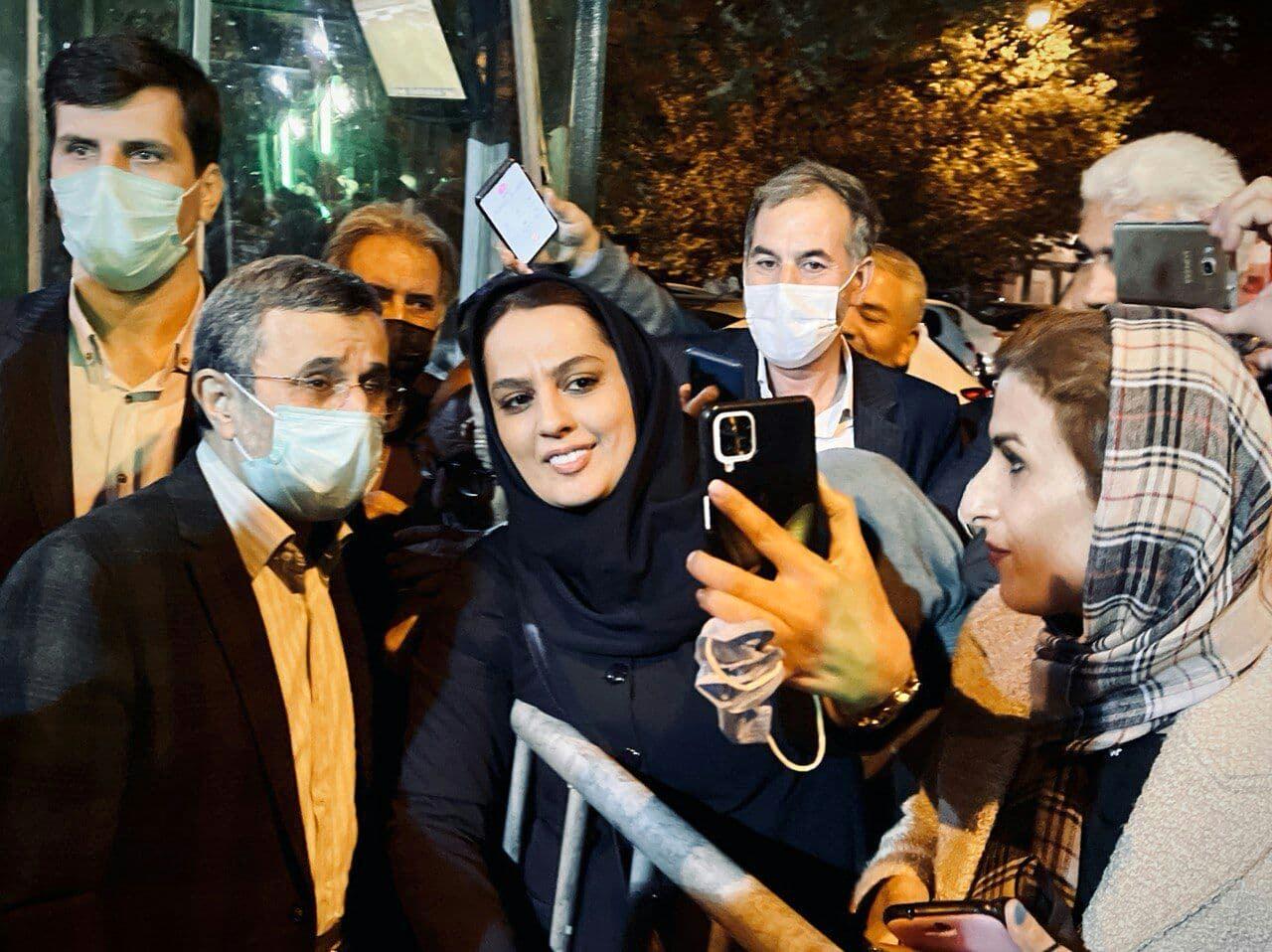  جشن تولد محمود احمدی‌نژاد در محله نارمک! + فیلم وعکس