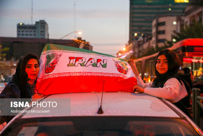 زنان تهران پس از بازی ایران و ولز