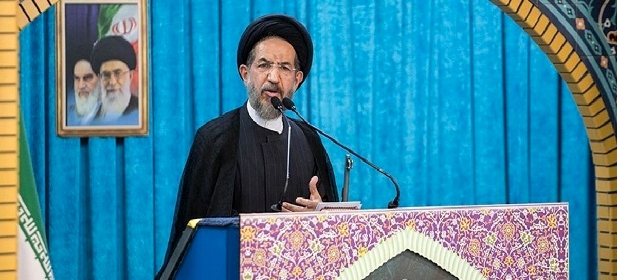 امام جمعه تهران: نفت به مصیبت اقتصاد تبدیل شده است