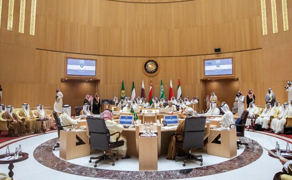 تکرار ادعاهای شورای همکاری خلیج فارس درباره جزایر ایرانی و میدان آرش 
