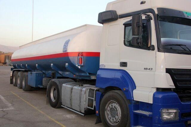 توقیف کامیون تانکردار حامل ۲۳ تن شیر غیربهداشتی در لرستان