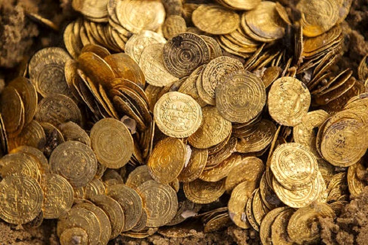 کشف سکه‌های عتیقه با ارزش 10 میلیاردی در راه‌آهن