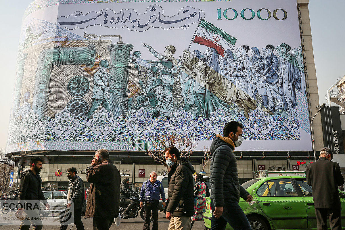 پیش‌بینی نگران کننده؛ خودتان را برای روزهای جهنمی آماده کنید / ایران در مارپیچ خطرناک دلار و تورم