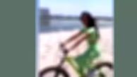 ماجرای دوچرخه‌سواری یک زن برهنه در دریاچه چیتگر چه بود؟ + فیلم