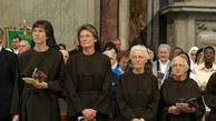 تصمیم تاریخی پاپ درباره یک زن 
