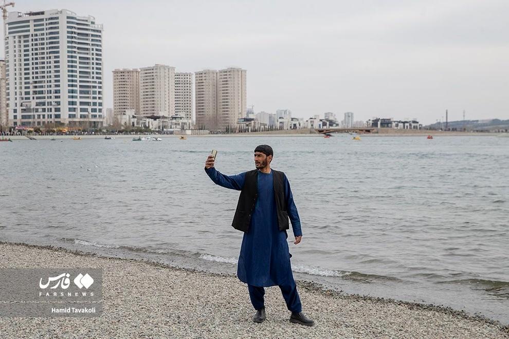 در دریاچه چیتگر چه خبر است؟ بهت مردم از قدرت نمایی افغانی‌ها در دریاچه چیتگر +فیلم