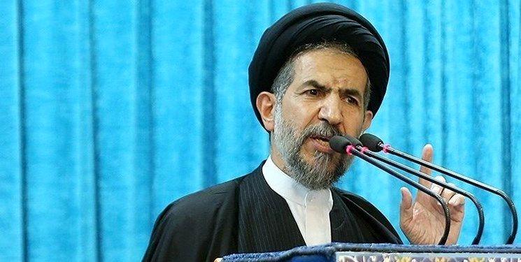 امام جمعه تهران: اول دنیای مردم را آباد کنیم و سپس آخرت آن‌ها را!