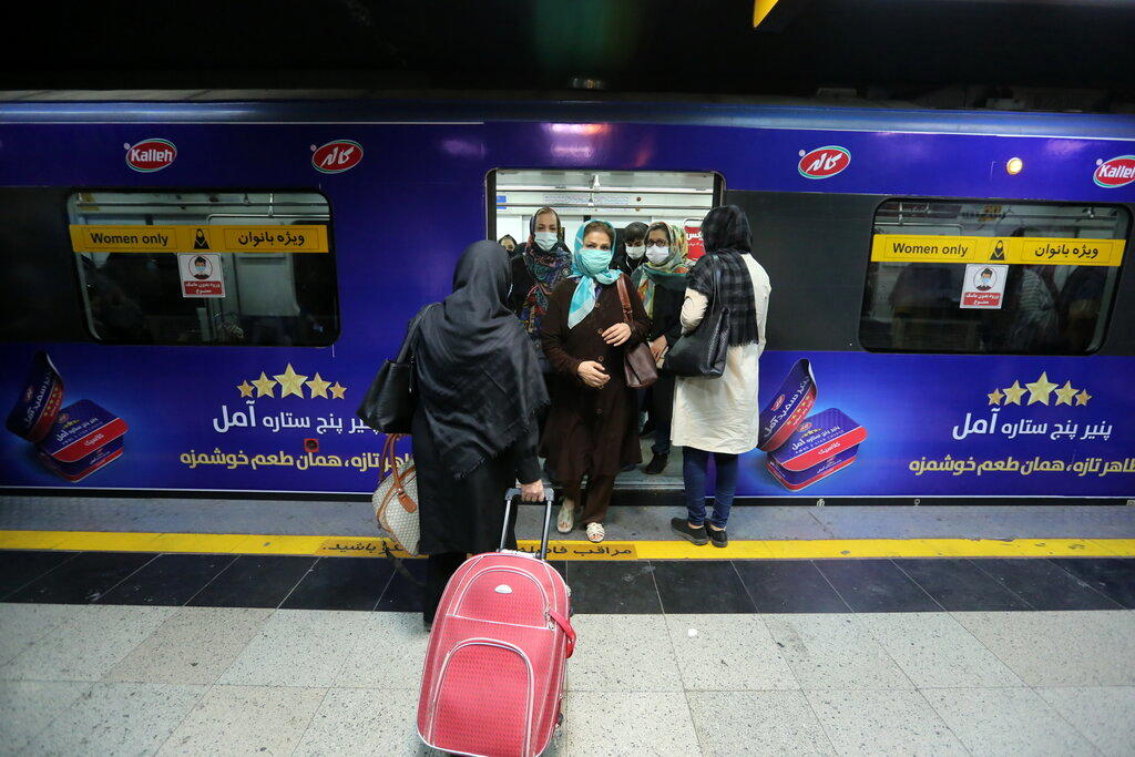 تصمیم جدید برای برخورد با بدحجابی در مترو