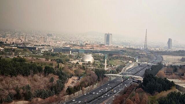 تهران قرمز است