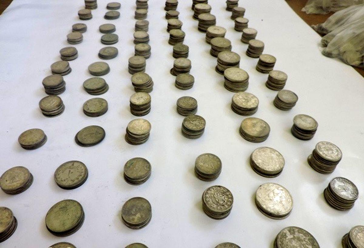 ۴۹۲ عدد سکه عصر قاجاریه در «بافت» کشف شد
