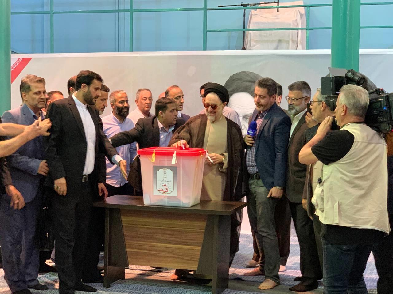 سید محمد خاتمی به رئیس جمهور جدید رای داد