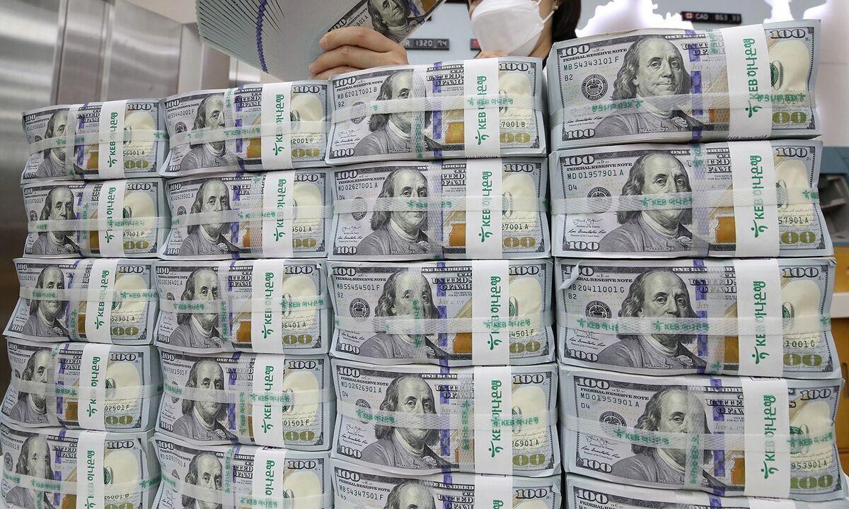 پشت پرده گرانی دلار؛ از جیب هر ایرانی ۶ میلیون تومان برداشتند!
