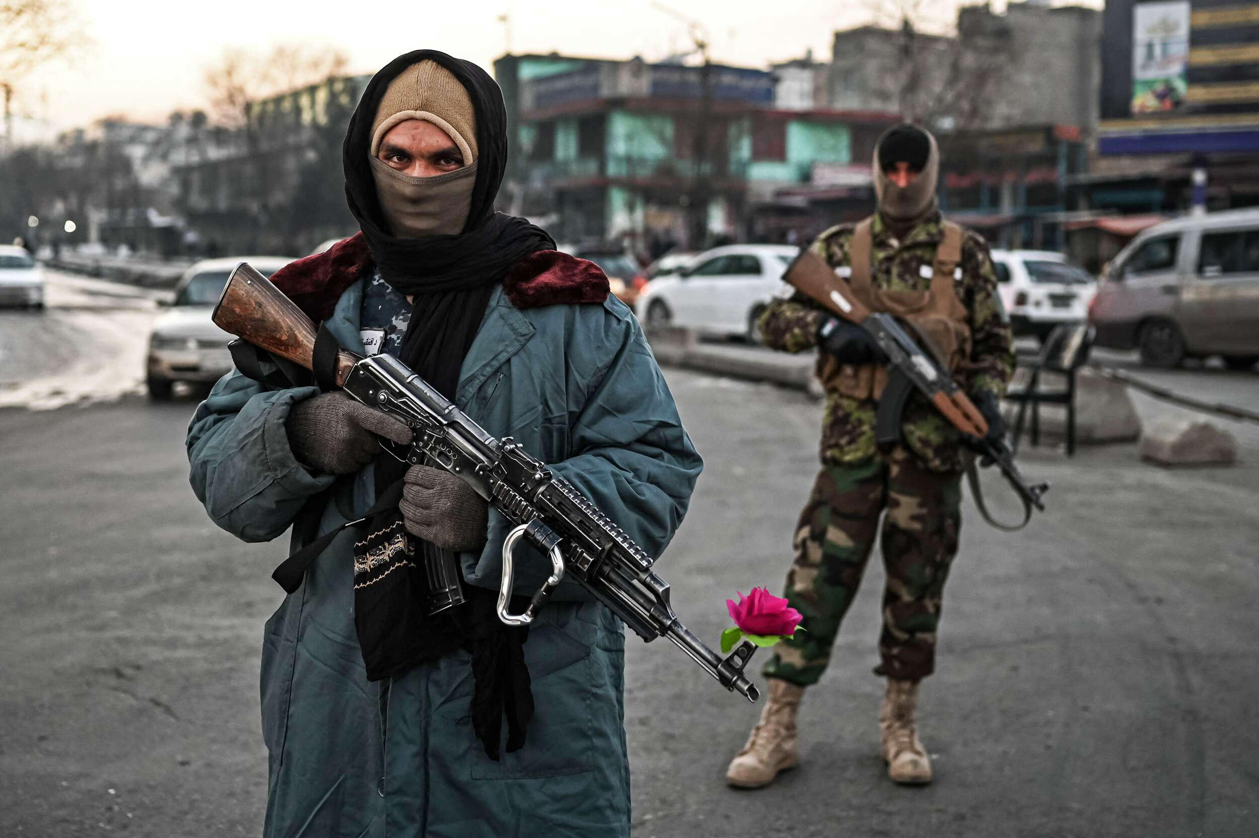 قانون عجیب طالبان برای ورود زنان به آرایشگاه + عکس