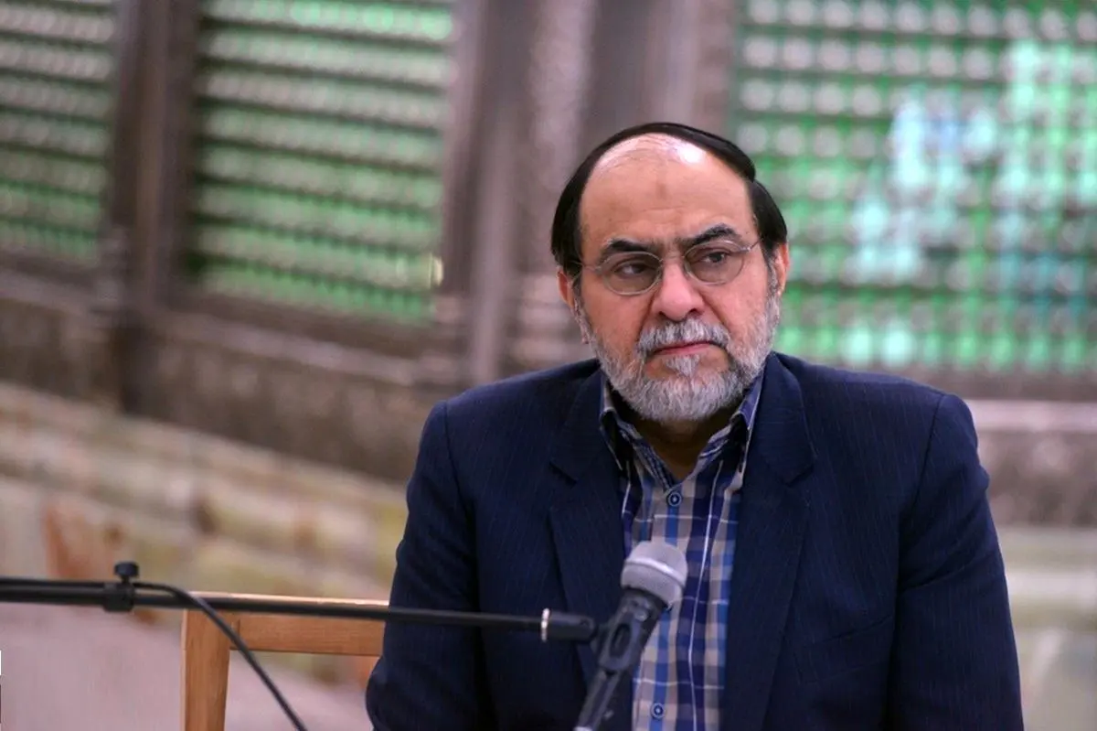 جفتک می انداختند؛ توهینهای زشت رحیم پورازغدی به بازرگان، یزدی و روحانی!/ ویدئو