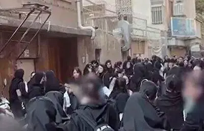 اتفاق ترسناک در تهران؛ ریزش ساختمان و فرونشست زمین یک دانشگاه را تعطیل کرد