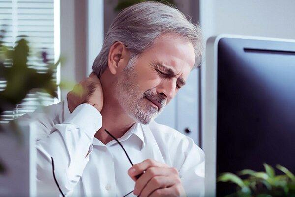 چرا گردن‌درد می‌گیریم؟ / راه حل اساسی برای درمان گردن درد