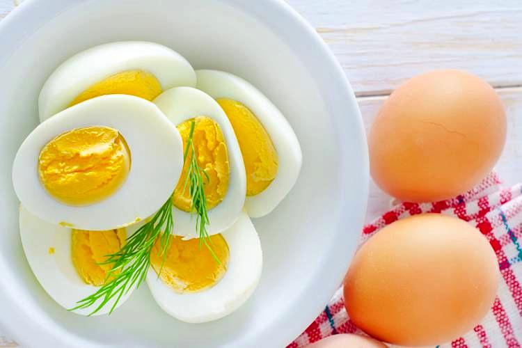 مزایای باورنکردنی خوردن روزی یک عدد تخم مرغ