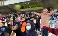 ببینید | تشویق ایسلندی تماشاگران زن ایرانی در استادیوم آزادی