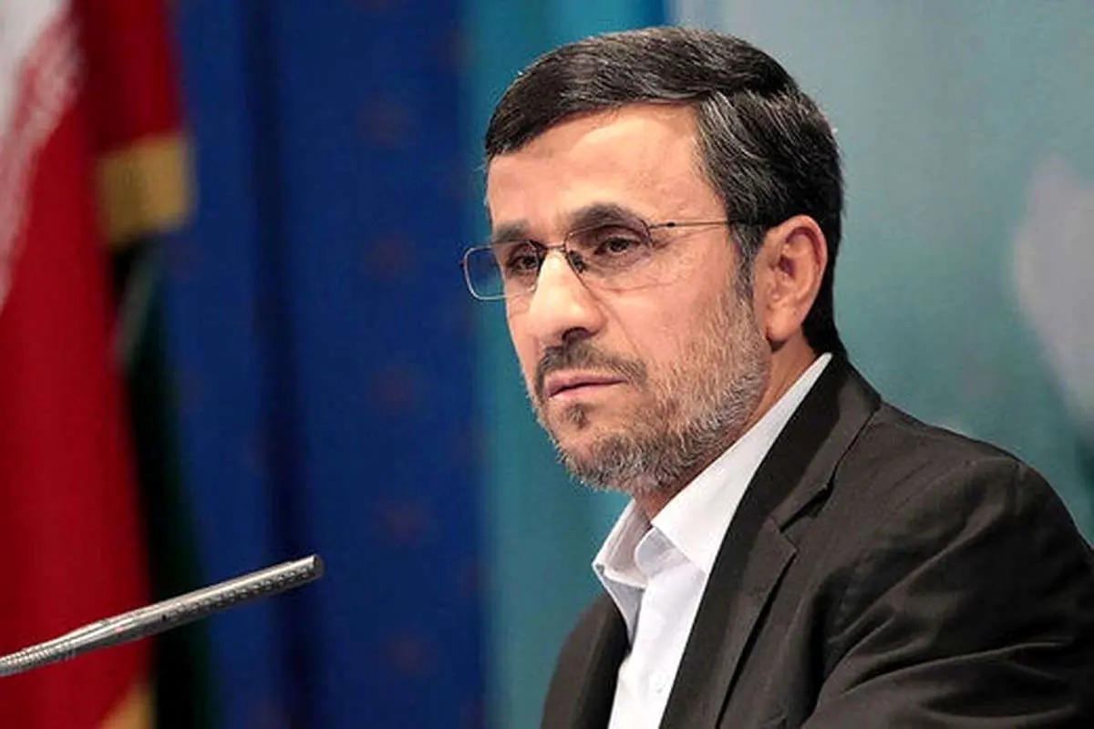 عکس یادگاری احمدی‌نژاد در ترکیه پربازتاب شد