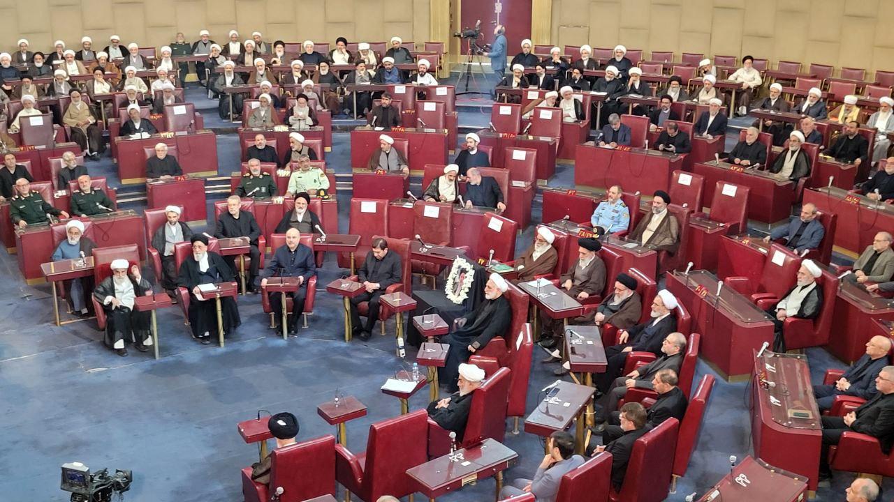 غیبت حسن روحانی و آملی لاریجانی در افتتاحیه مجلس خبرگان رهبری