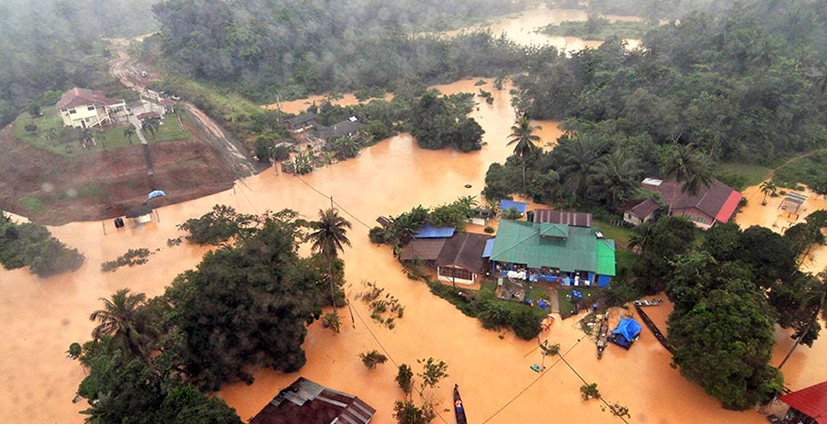سیل وحشتناک در مالزی | بیش از 37 هزار نفر آواره شدند! + فیلم