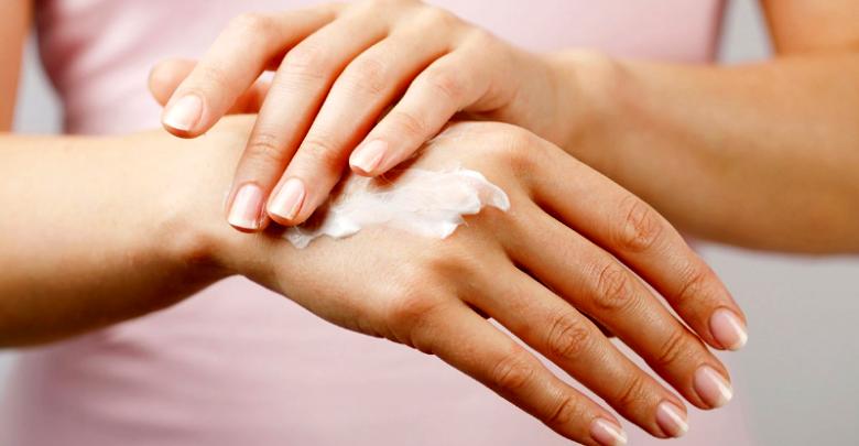 چند راهکار برای رفع خشکی پوست دست هایتان