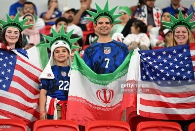 تماشاگران بازی ایران و آمریکا