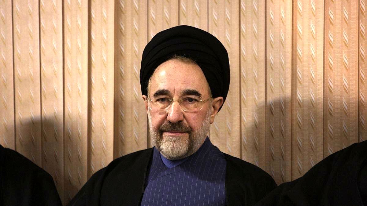 پیام سید محمد خاتمی برای کیومرث پوراحمد +دستخط