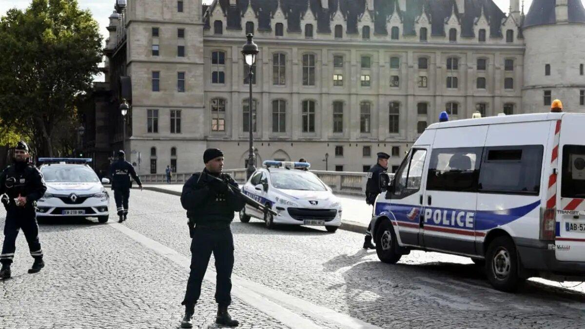 جزئیات تهدید بمب گذاری در سفارت ایران در پاریس + فیلم