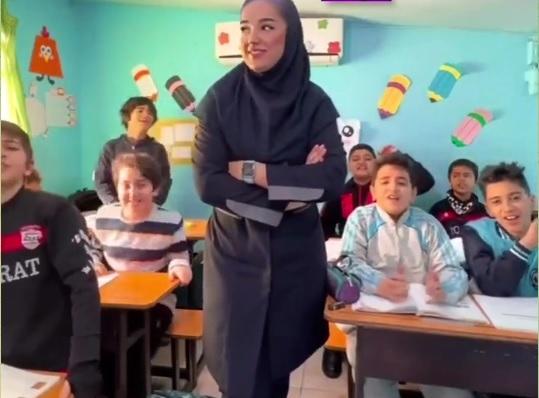 ویدئویی جالب و جذاب از کلاس درس معلم قائمشهری 