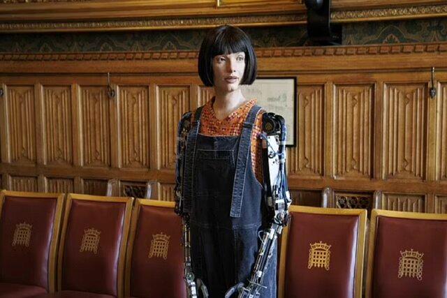 سخنرانی ربات انسان‌نما در مجلس اعیان بریتانیا!+عکس