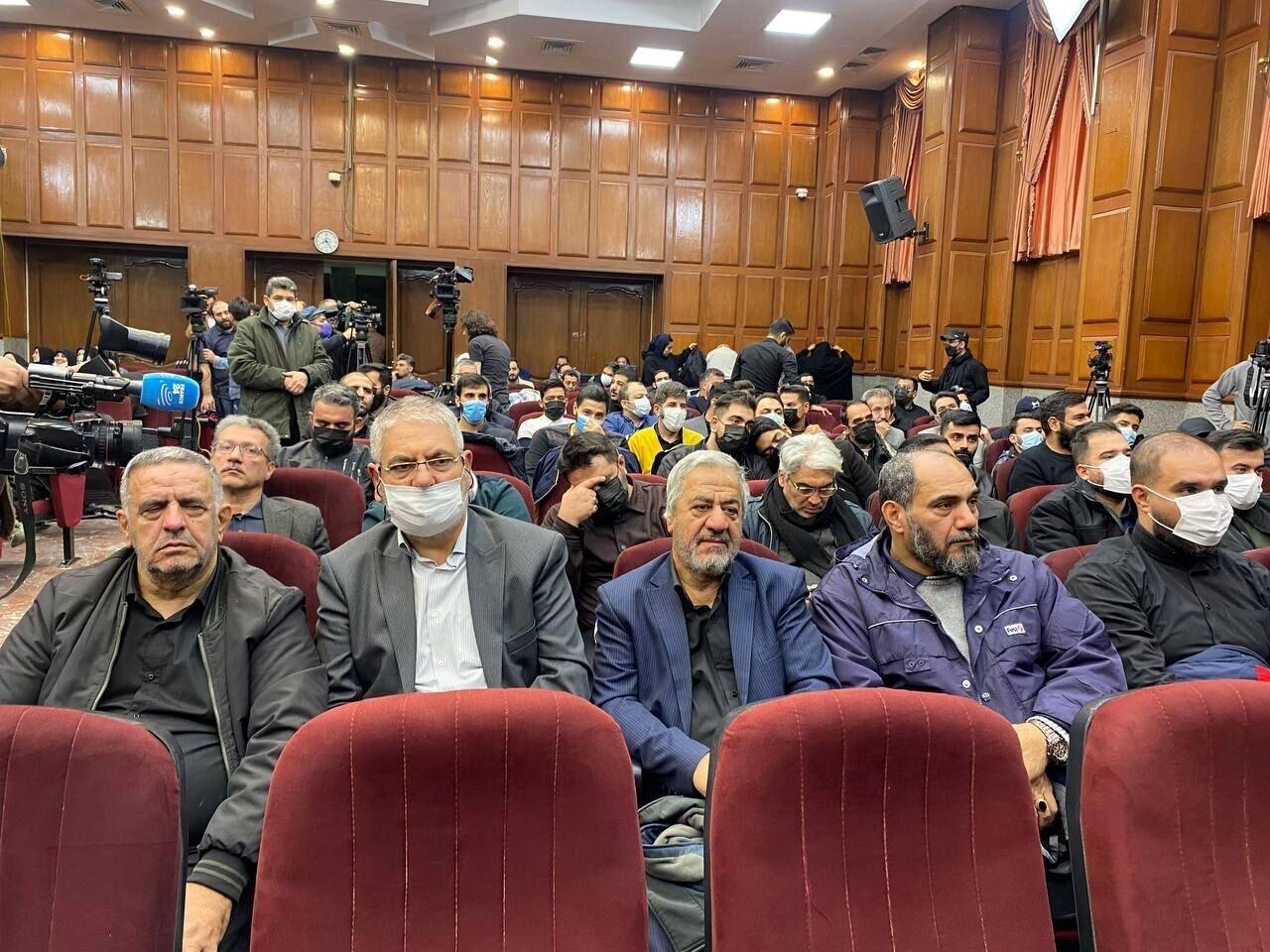 آغاز محاکمه مسعود و مریم رجوی در تهران |  اولین جلسه محاکمه ۱۰۴ نفر از مجاهدین خلق 