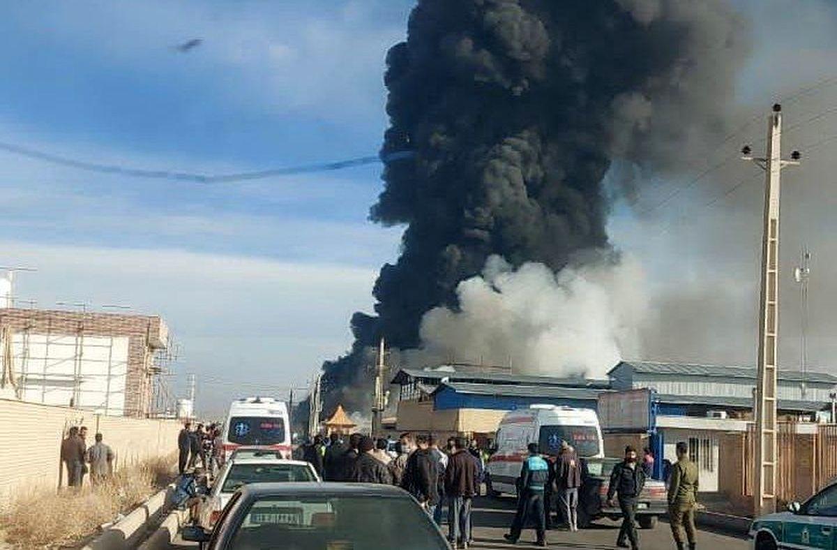 وقوع انفجار مهیب و آتش‌سوزی در شهرک صنعتی اشتهارد | ٣ کارگر مفقود شدند + عکس