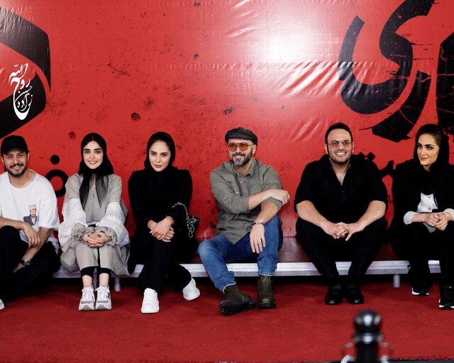 زخم کاری با همه بازیگران جز هانیه توسلی بازگشت 