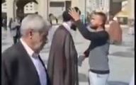 واکنش مشهدی‌ها به عمامه‌پرانی توسط معترضان + فیلم