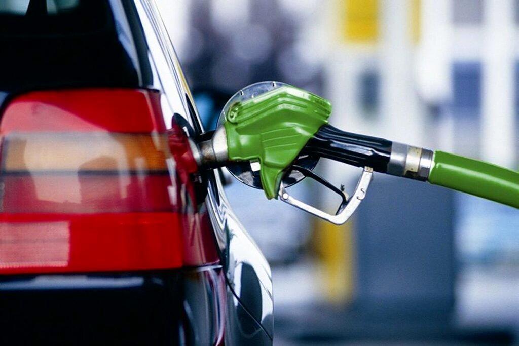 خبر مهم وزارت نفت درباره تغییر سهمیه بنزین خودروهای شخصی
