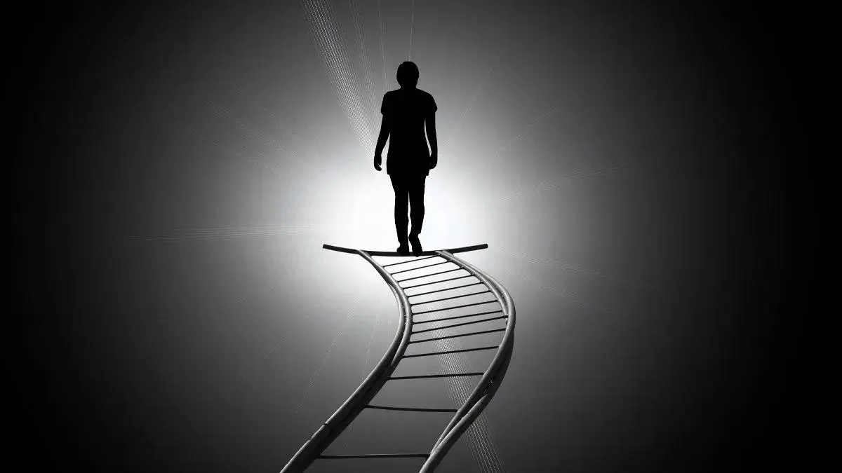 از ۷ دقیقه تا ۷ ساعت بعد از مرگ چه اتفاقی در بدن میافتد؟