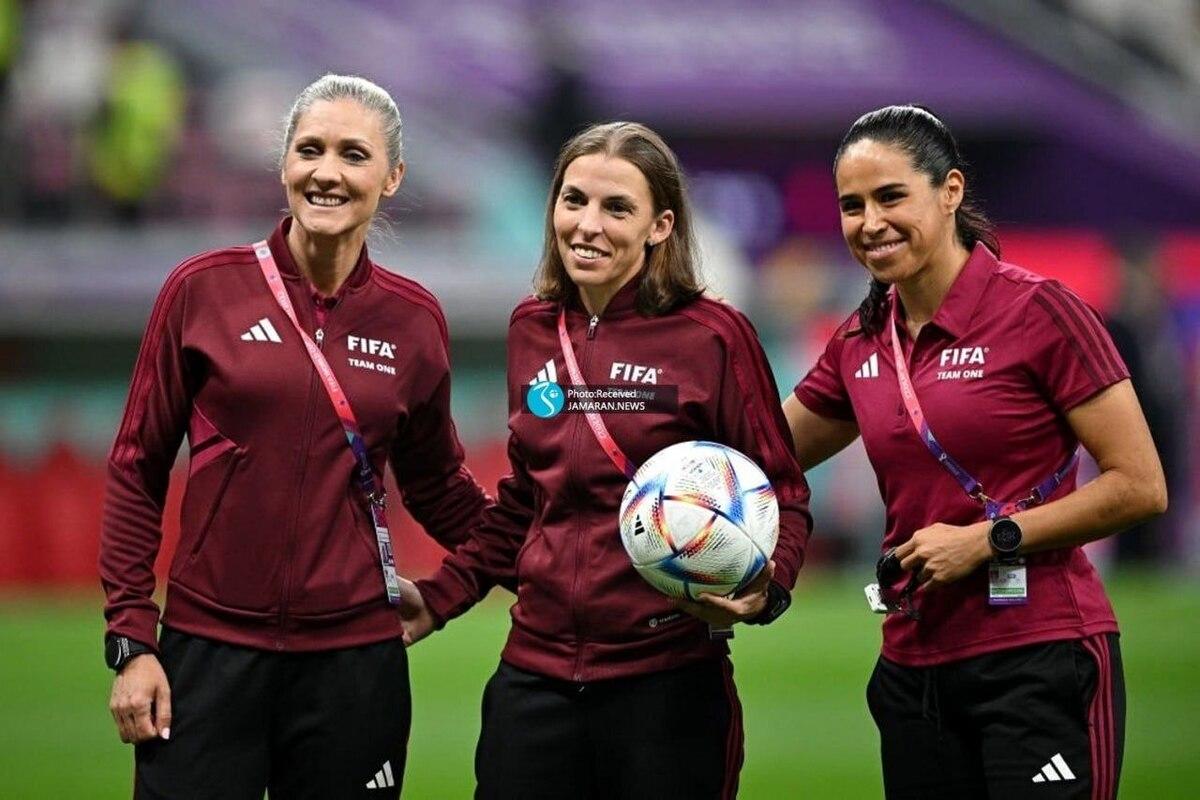 اولین تیم داوری زنان در جام جهانی / تصویر