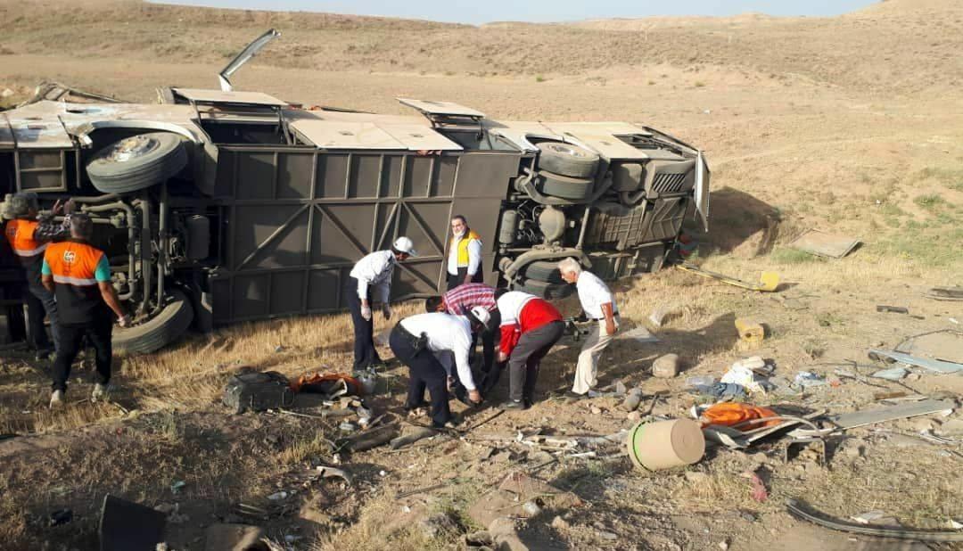 واژگونی خونین اتوبوس مسافربری در آزادراه زنجان - قزوین