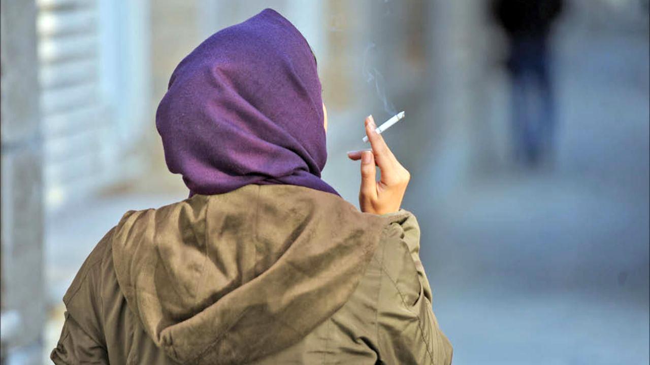 زنانه شدن مصرف سیگار  | رسیدن سن مصرف سیگار به 12 سال |۳۵ درصد دختران تجربه مصرف قلیان دارند
